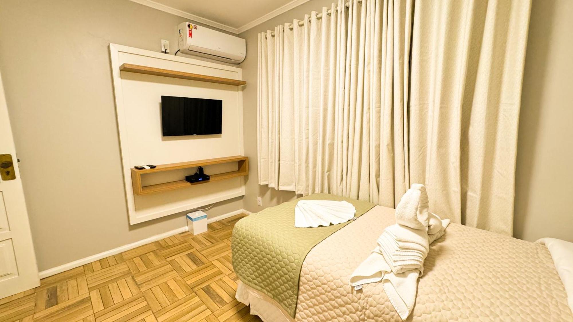 Fares Turis Hotel ウルグアイアナ エクステリア 写真