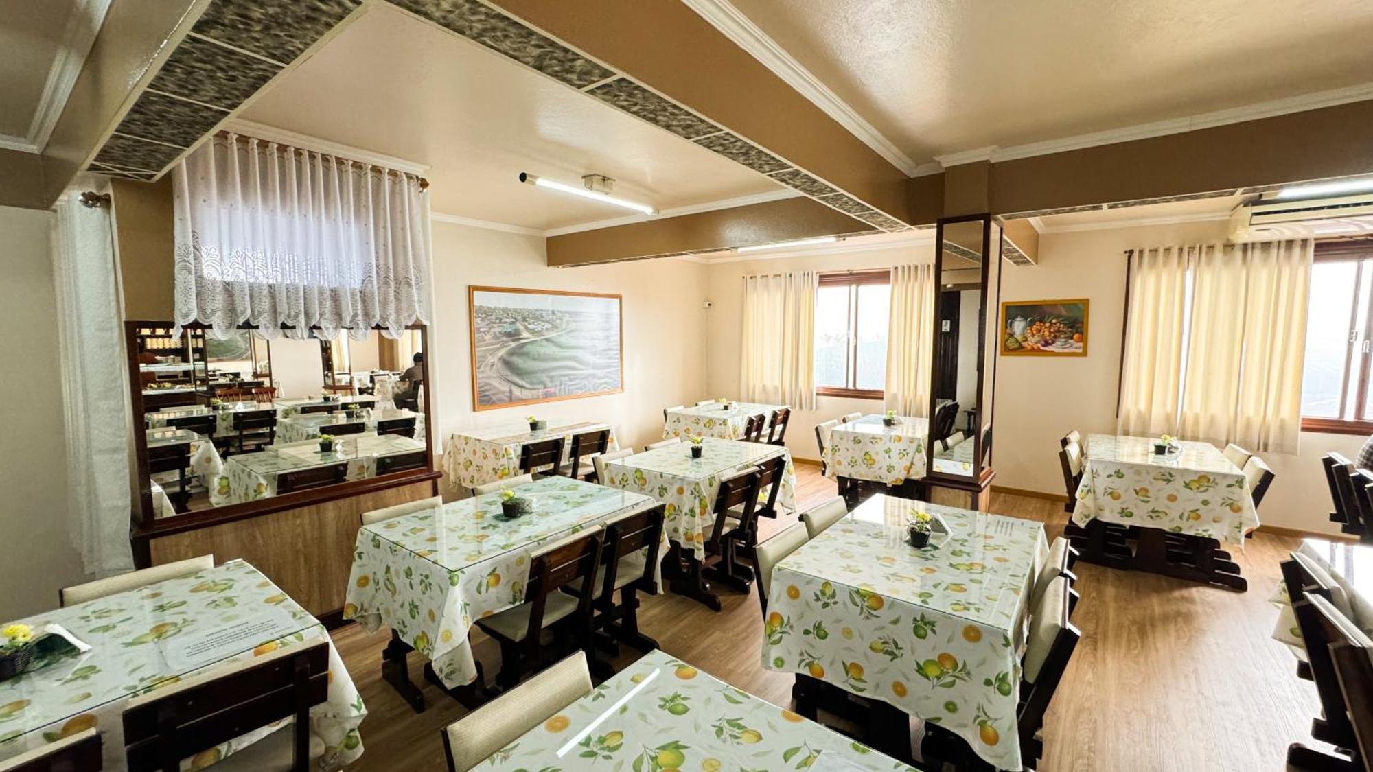 Fares Turis Hotel ウルグアイアナ エクステリア 写真