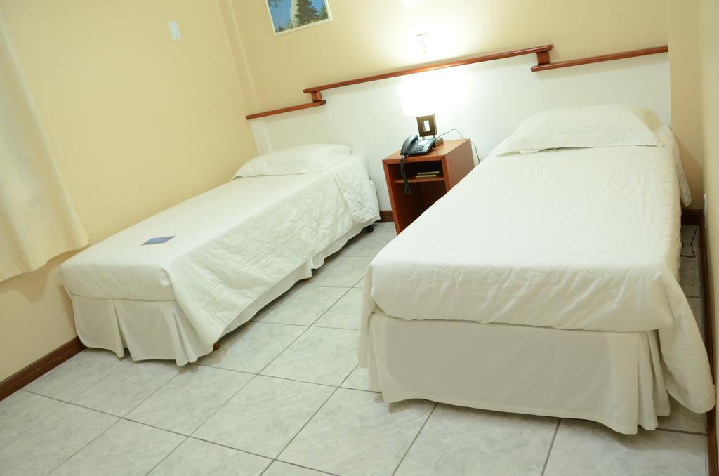 Fares Turis Hotel ウルグアイアナ エクステリア 写真